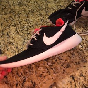 Nike Roshes